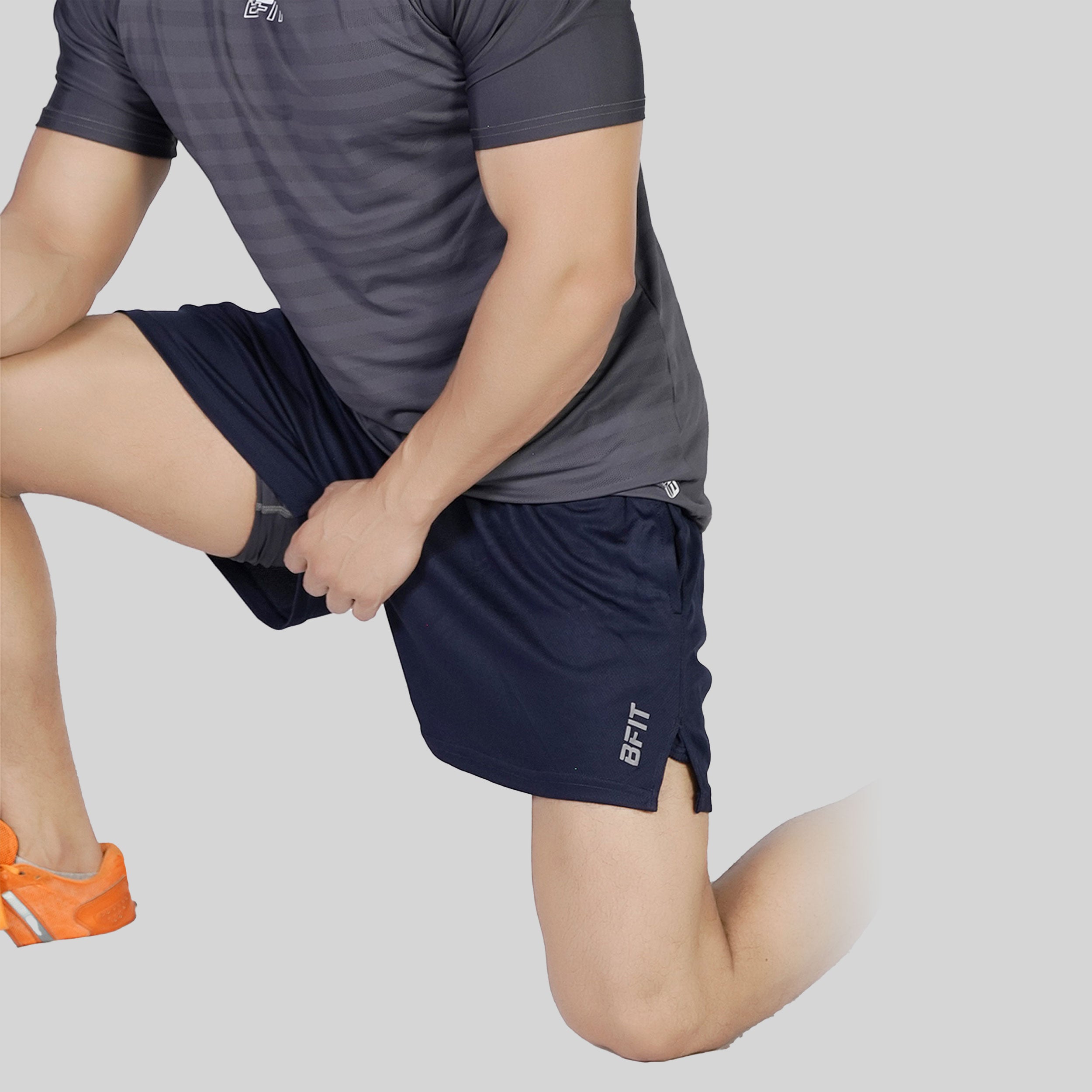 Men's Performance Tech Loose-Fit Black Shorts